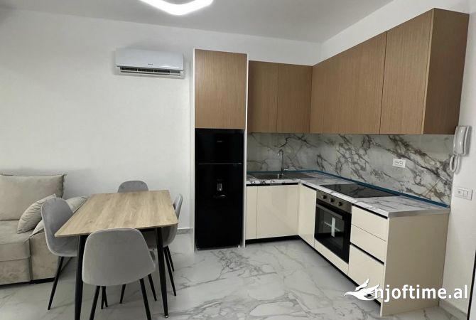 Shtepi me qera 1+1 ne Tirane - 450 Euro