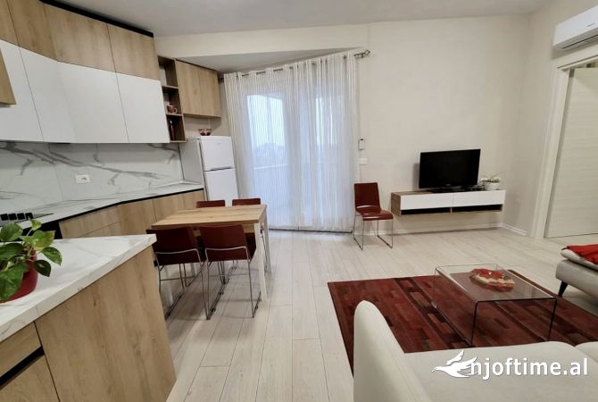 Shtepi me qera Apartament ne Tirane, 1+1, Mobilimi E mobiluar, Pagesa 55,000  Leke.