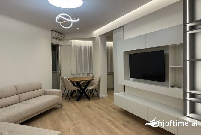 Shtepi me qera 1+1 ne Tirane - 700 Euro