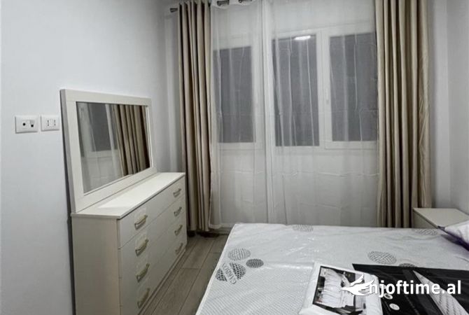 Shtepi me qera Apartament ne Tirane, 2+1, Mobilimi E mobiluar, Pagesa 60,000  Leke.