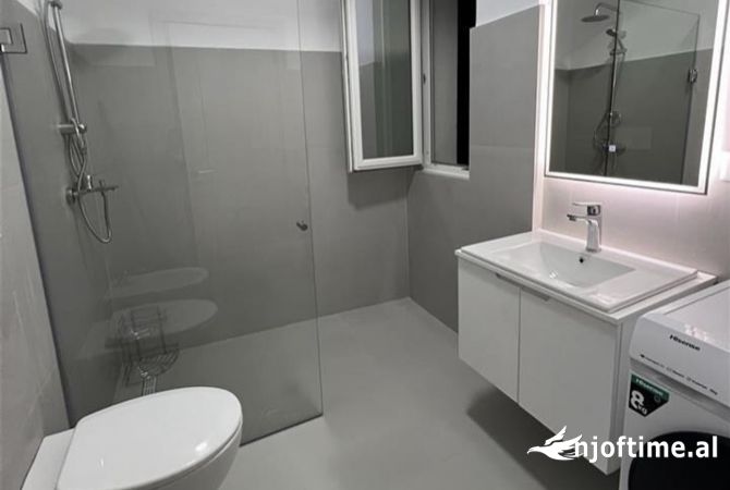 Shtepi me qera Apartament ne Tirane, 2+1, Mobilimi E mobiluar, Pagesa 60,000  Leke.
