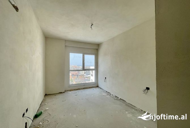 Shtepi ne shitje Apartament ne Tirane, 2+1, Mobilimi E mobiluar, Pagesa 175,530  Euro.