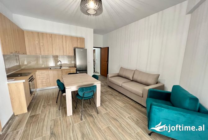 Shtepi me qera 2+1 ne Tirane - 600 Euro