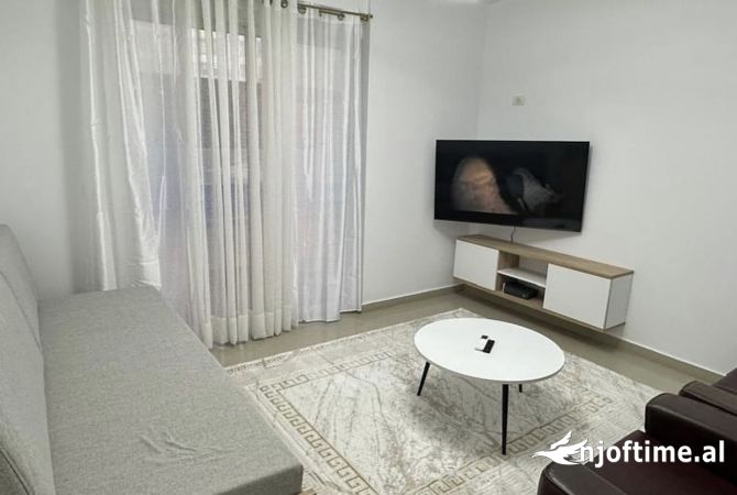 Shtepi me qera 1+1 ne Tirane - 48,000 Leke