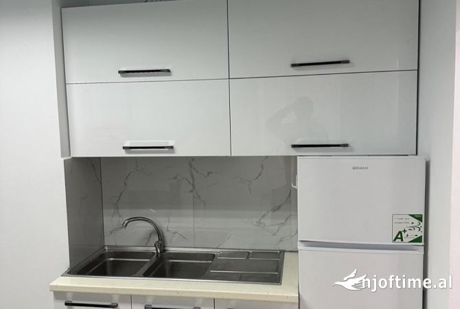 Shtepi me qera Apartament ne Tirane, 1+1, Mobilimi E mobiluar, Pagesa 48,000  Leke.