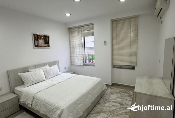 Shtepi me qera Apartament ne Tirane, 1+1, Mobilimi E mobiluar, Pagesa 48,000  Leke.
