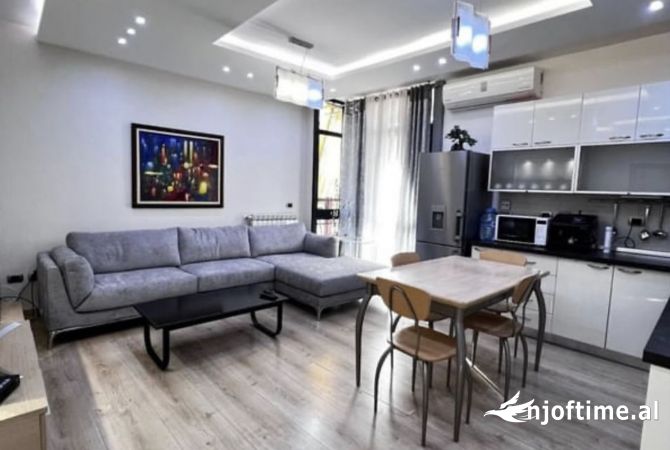 Casa in affitto 2+1 a Tirana - 1,100 Euro