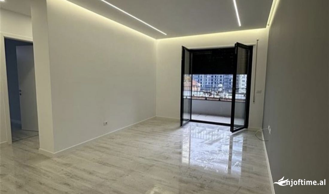 Shtepi ne shitje Apartament ne Tirane, 2+1, Mobilimi Bosh, pa mobiluar, Pagesa 225,000  Euro.