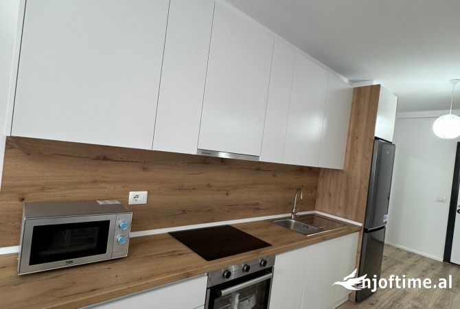 Shtepi me qera Apartament ne Tirane, 1+1, Mobilimi E mobiluar, Pagesa 50,000  Leke.