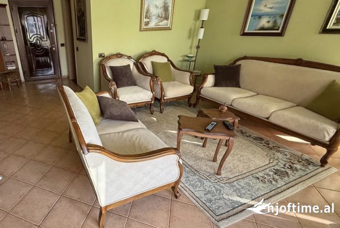 Shtepi me qera 2+1 ne Tirane - 600 Euro