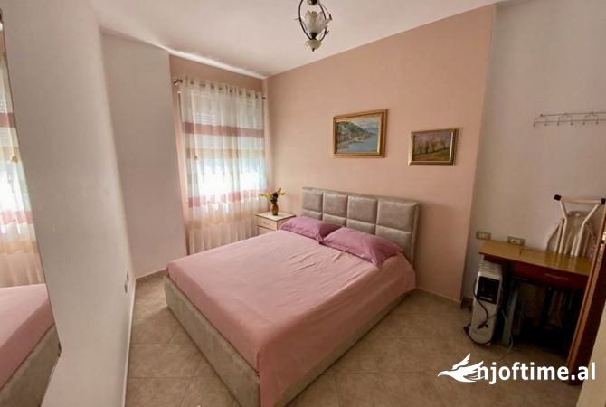 Shtepi me qera 2+1 ne Tirane - 600 Euro