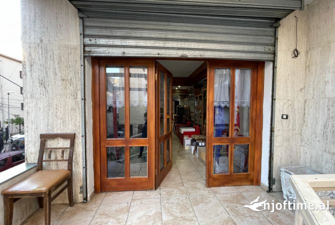 📣 QERA Ambient Biznesi (Zyre) 📍 Prane Gjuheve Te Huaja 🛣️ Rruga e "Elbasanit" ✨ 