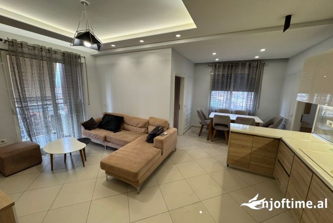 Shtepi me qera 2+1 ne Tirane - 700 Euro