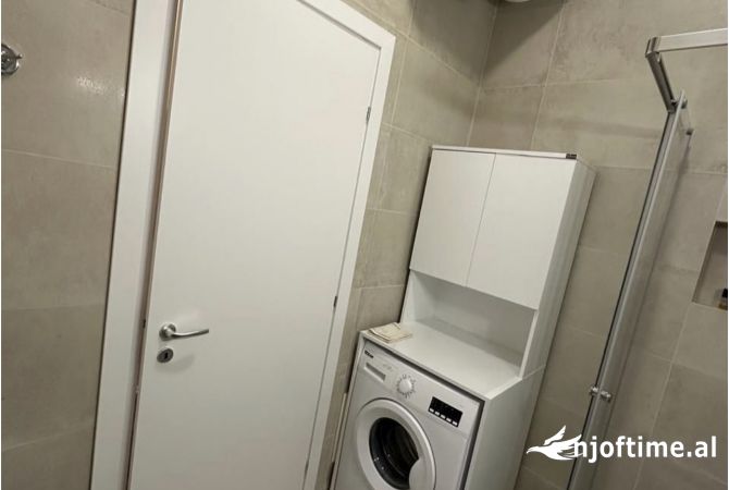 Shtepi me qera Apartament ne Tirane, 2+1, Mobilimi E mobiluar, Pagesa 800  Euro.