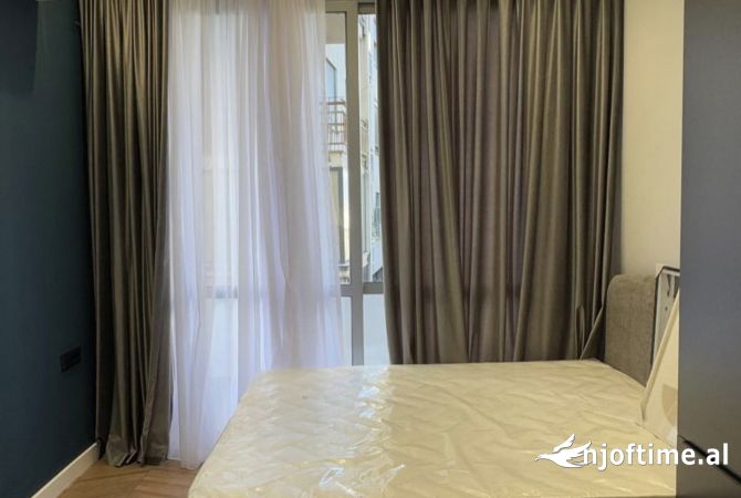 Shtepi me qera Apartament ne Tirane, 1+1, Mobilimi E mobiluar, Pagesa 550  Euro.