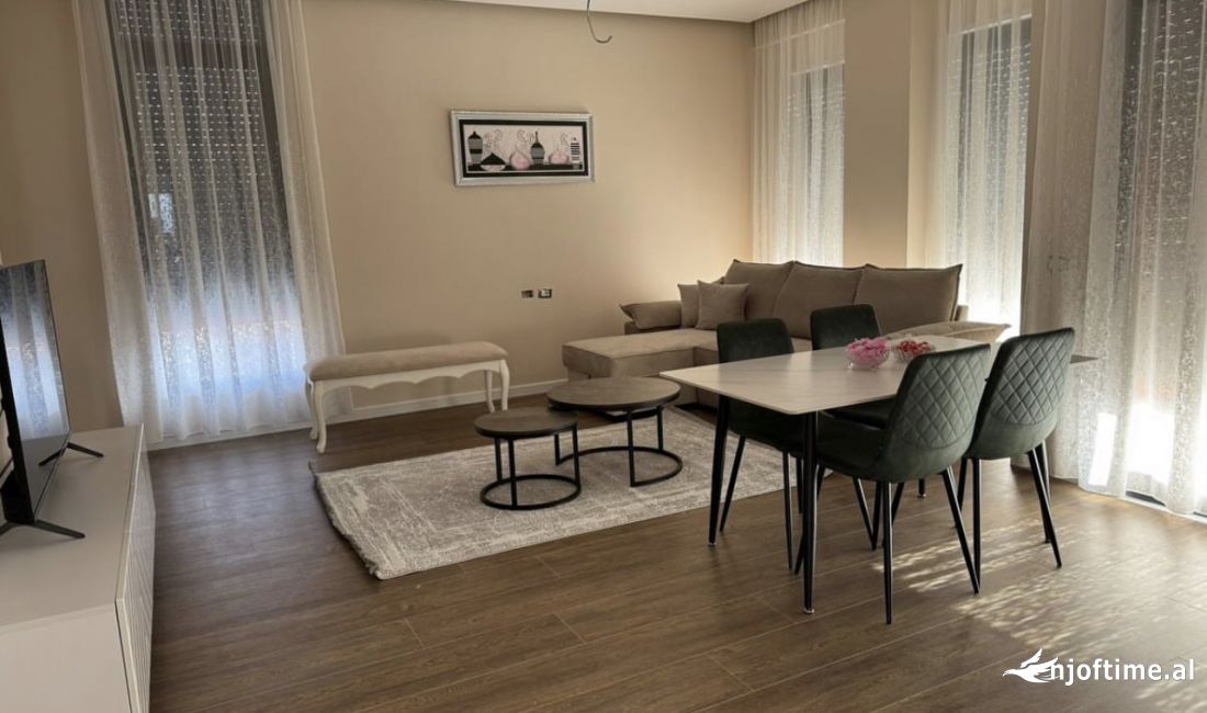 Shtepi me qera Apartament ne Tirane, 2+1, Mobilimi E mobiluar, Pagesa 600  Euro.