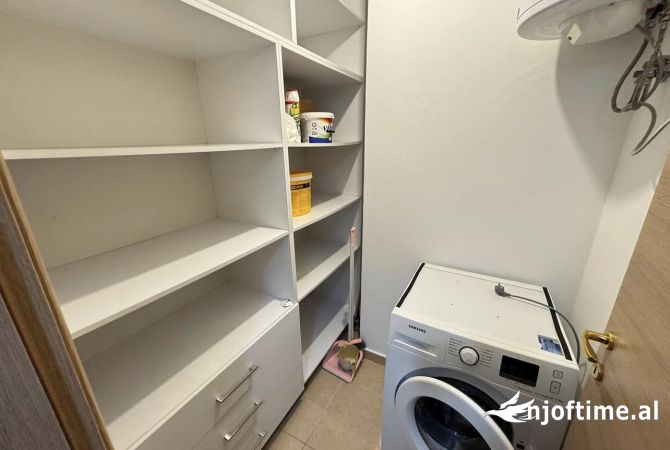 Shtepi me qera Apartament ne Tirane, 2+1, Mobilimi E mobiluar, Pagesa 700  Euro.