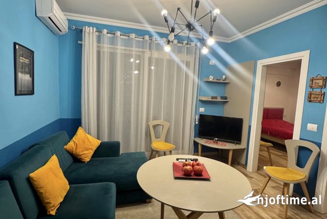 Shtepi me qera Apartament ne Tirane, 2+1, Mobilimi E mobiluar, Pagesa 600  Euro.