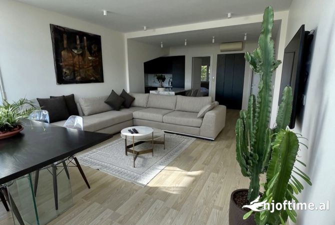 Shtepi ne shitje 2+1 ne Tirane - 370,000 Euro