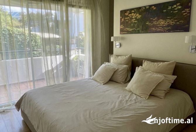 Shtepi ne shitje Apartament ne Tirane, 2+1, Mobilimi E mobiluar, Pagesa 370,000  Euro.