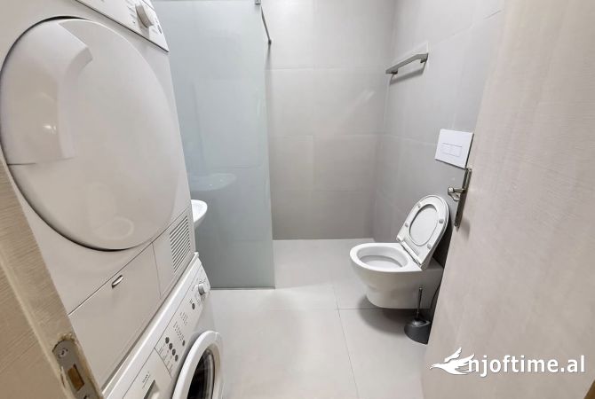 Shtepi me qera Apartament ne Tirane, 2+1, Mobilimi E mobiluar, Pagesa 650  Euro.