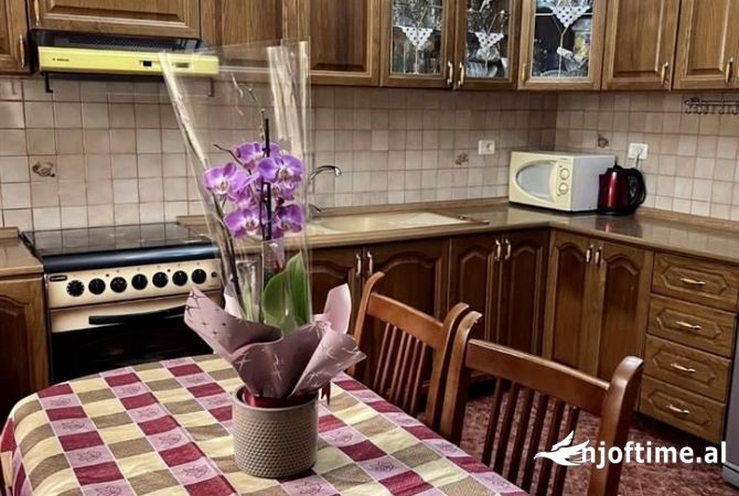 Shtepi me qera 2+1 ne Tirane - 45,000 Leke