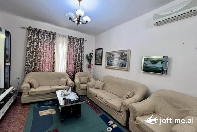 Shtepi me qera 2+1 ne Tirane - 45,000 Leke