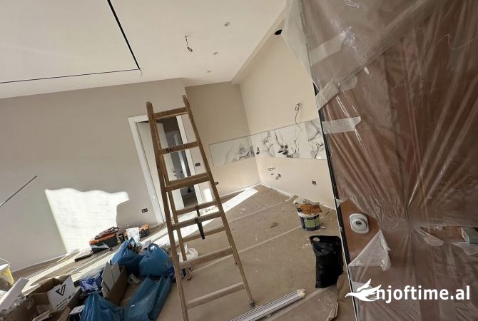 Shtepi me qera 2+1 ne Tirane - 1,400 Euro