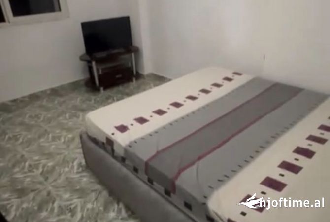 Shtepi me qera Apartament ne Tirane, 2+1, Mobilimi E mobiluar, Pagesa 55,000  Leke.