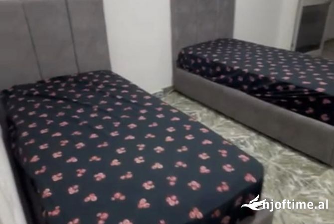 Shtepi me qera Apartament ne Tirane, 2+1, Mobilimi E mobiluar, Pagesa 55,000  Leke.