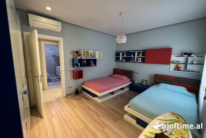Shtepi me qera Apartament ne Tirane, 2+1, Mobilimi E mobiluar, Pagesa 1,200  Euro.