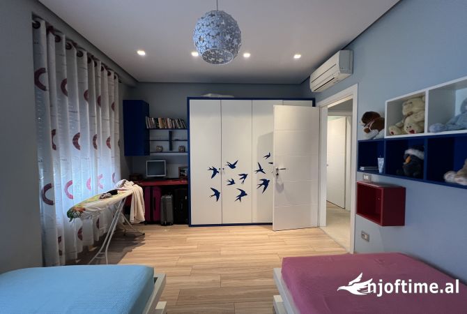 Shtepi me qera Apartament ne Tirane, 2+1, Mobilimi E mobiluar, Pagesa 1,200  Euro.