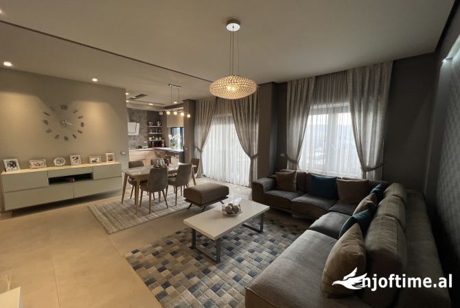 Shtepi me qera 2+1 ne Tirane - 1,200 Euro