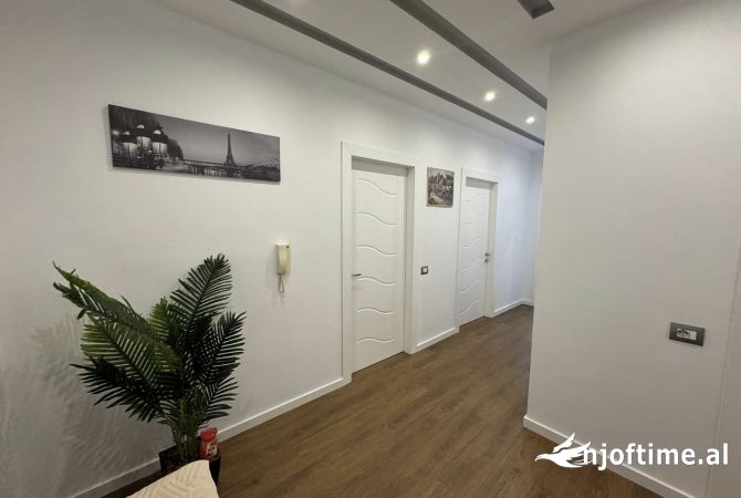 Shtepi me qera Apartament ne Tirane, 2+1, Mobilimi E mobiluar, Pagesa 500  Euro.