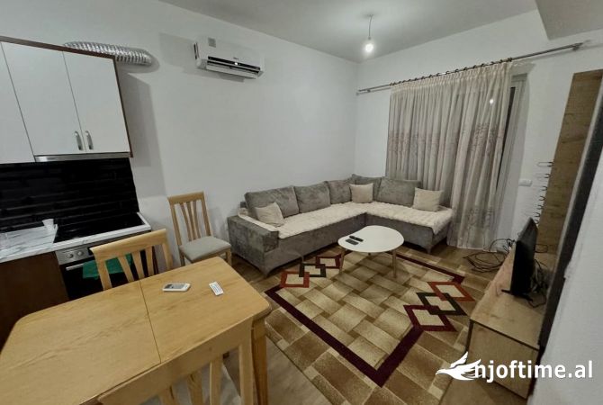 Shtepi me qera 2+1 ne Tirane - 600 Euro