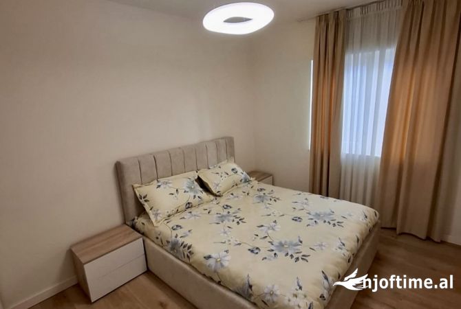 Shtepi me qera 2+1 ne Tirane - 55,000 Leke