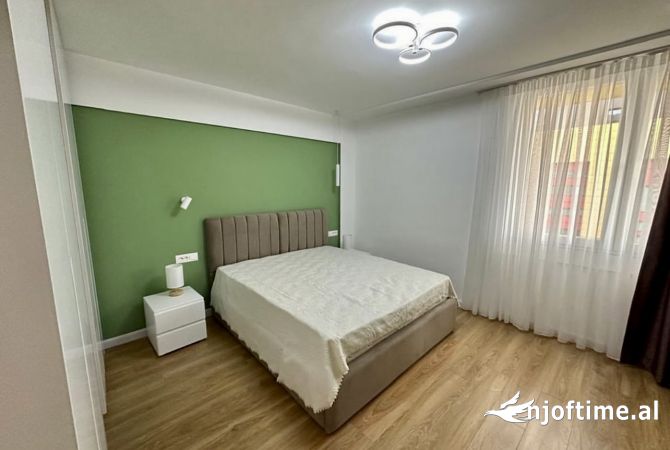 Shtepi me qera Apartament ne Tirane, 2+1, Mobilimi E mobiluar, Pagesa 1,200  Euro.