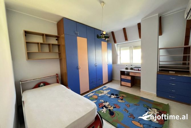 Shtepi me qera Apartament ne Tirane, 2+1, Mobilimi E mobiluar, Pagesa 750  Euro.