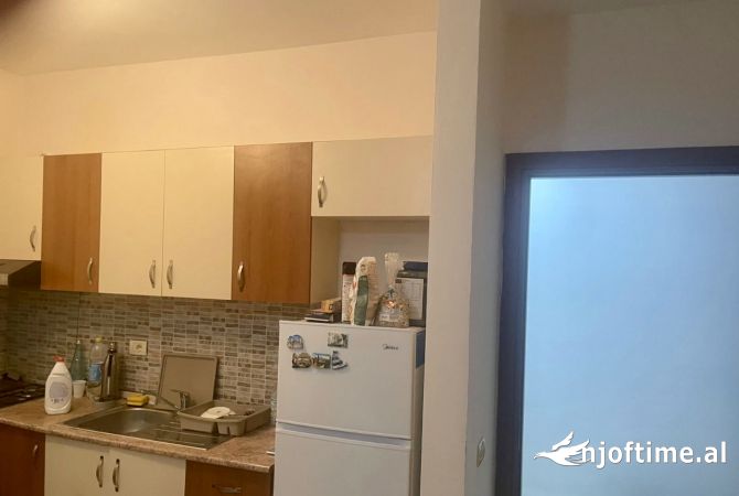Shtepi me qera 2+1 ne Tirane - 50,000 Leke