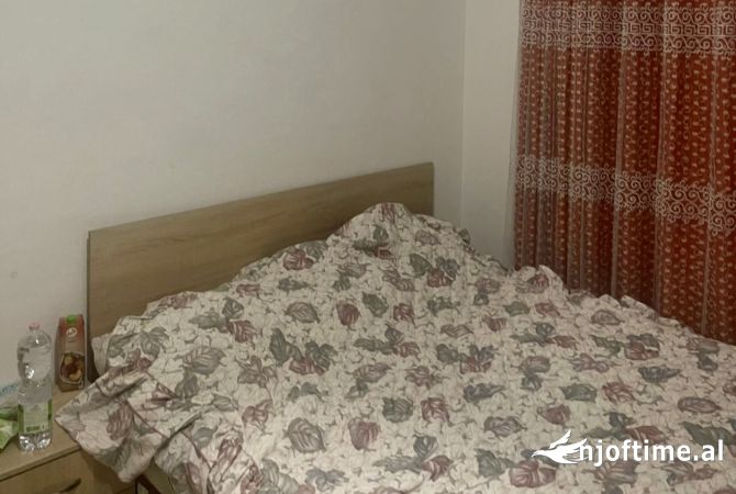 Shtepi me qera Apartament ne Tirane, 2+1, Mobilimi E mobiluar, Pagesa 50,000  Leke.