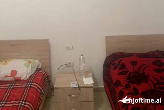 Shtepi me qera Apartament ne Tirane, 2+1, Mobilimi E mobiluar, Pagesa 50,000  Leke.