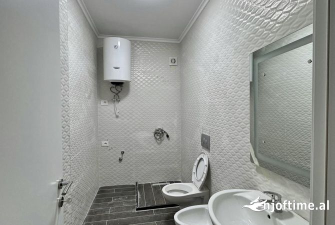 Shtepi me qera Apartament ne Tirane, 2+1, Mobilimi E mobiluar, Pagesa 500  Euro.