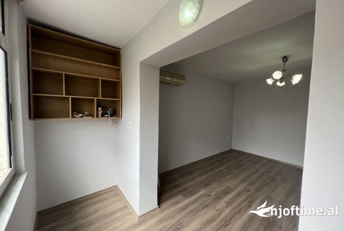 Shtepi me qera 1+1 ne Tirane - 40,000 Leke