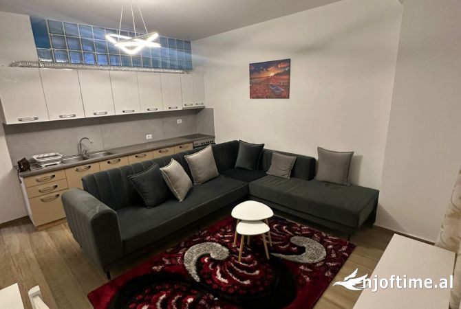 Shtepi me qera 2+1 ne Tirane - 550 Euro