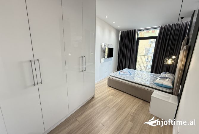 Shtepi me qera Apartament ne Tirane, 2+1, Mobilimi E mobiluar, Pagesa 1,500  Euro.