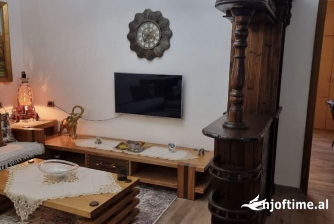 Shtepi me qera 1+1 ne Tirane - 380 Euro