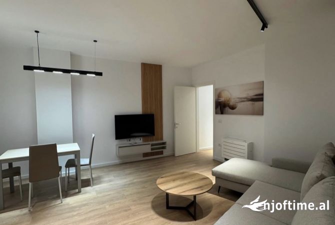 Shtepi me qera Apartament ne Tirane, 1+1, Mobilimi E mobiluar, Pagesa 600  Euro.