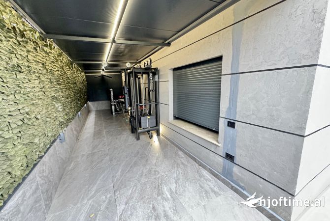 Shtepi me qera Apartament ne Tirane, 4+1, Mobilimi E mobiluar, Pagesa 4,000  Euro.