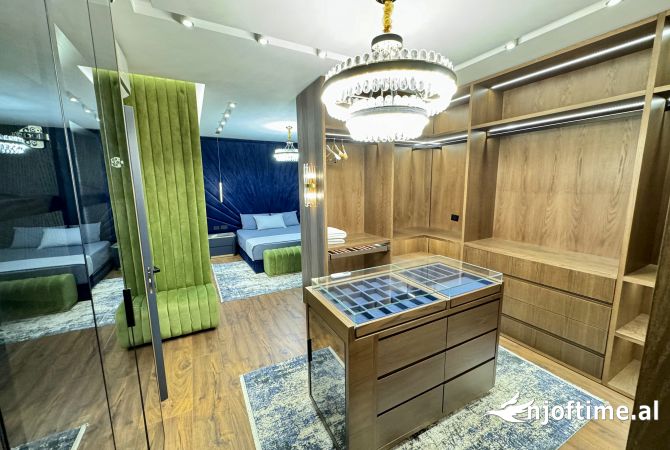 Shtepi me qera Apartament ne Tirane, 4+1, Mobilimi E mobiluar, Pagesa 4,000  Euro.