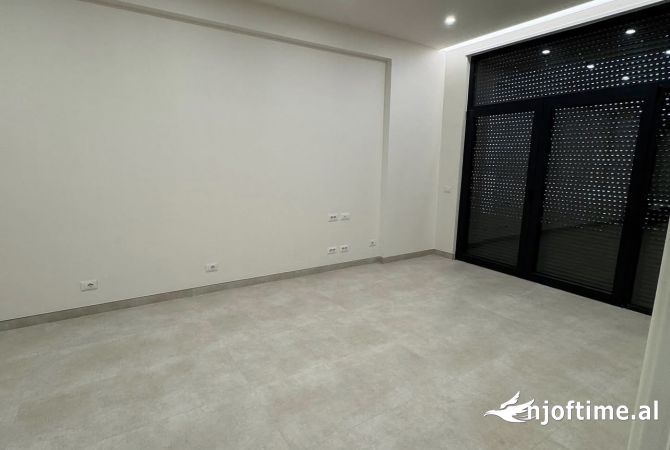 📣 QERA Apartament 2+1 Me 2 Tualete 📍 Prane Ish Doganes Dhe Sheshit Shqiponja ✨ 